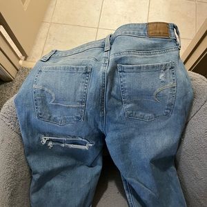 American eagle ripped skinny jeans